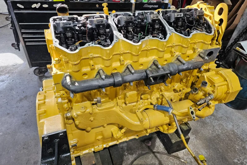 Custom Caterpillar diesel engine build at 3D's